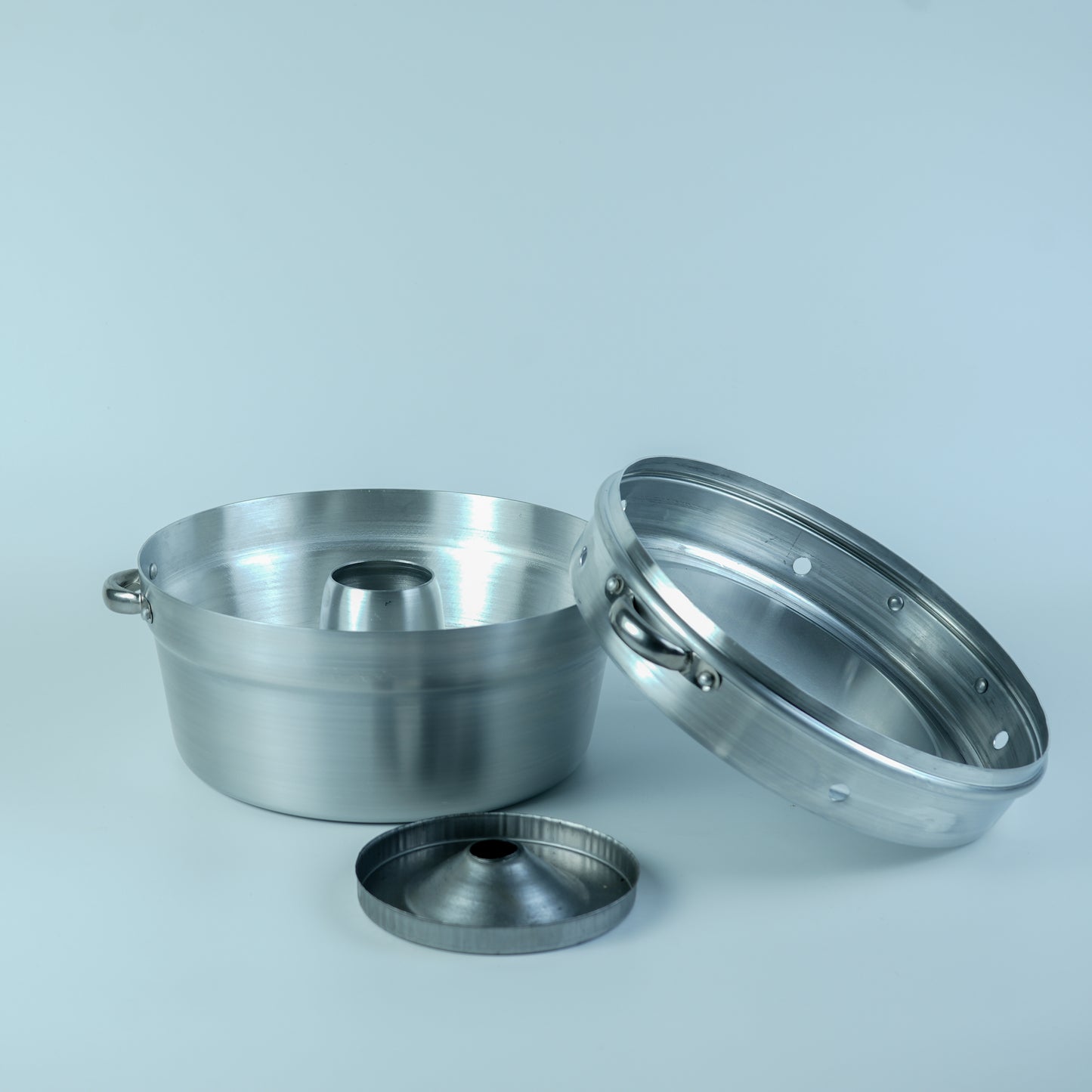Aluminium cake mold